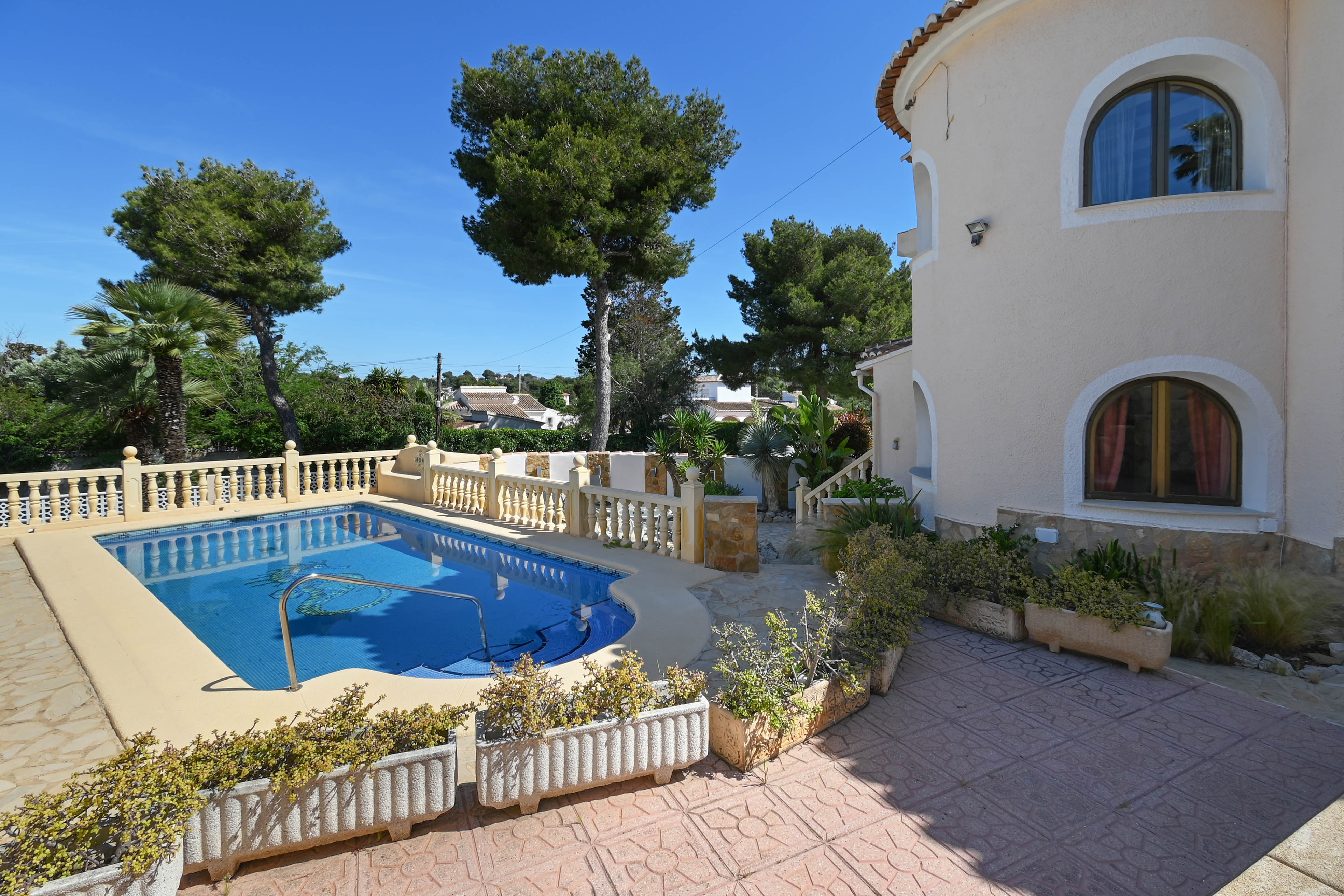 Villa méditerranéenne avec appartement d’invités, piscine et jardin à Jávea Villa méditerranéenne avec appartement d’invités, piscine et jardin à Jávea