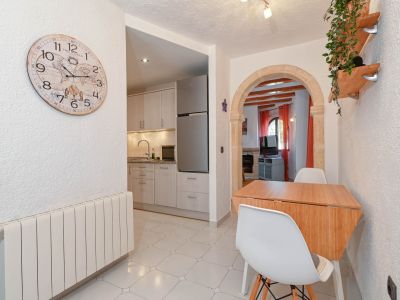 Villa méditerranéenne avec appartement d’invités, piscine et jardin à Jávea