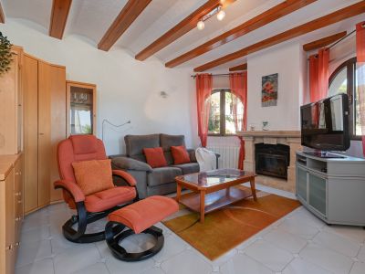 Villa méditerranéenne avec appartement d’invités, piscine et jardin à Jávea