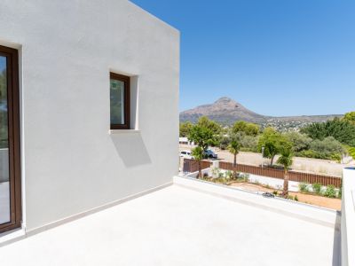 Terrasse avec vue sur la montagne
