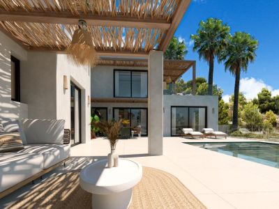 Terrasse couverte et piscine