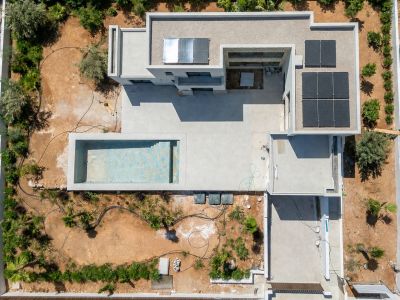 Vue aérienne zénithale de la villa