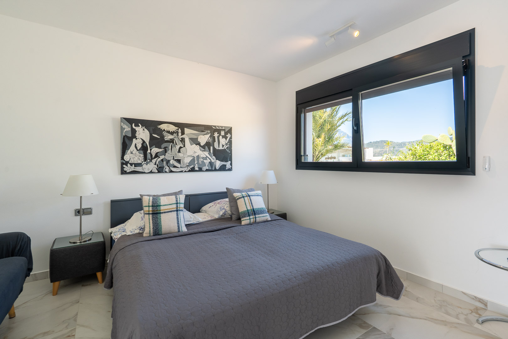 Chambre avec vue extérieure