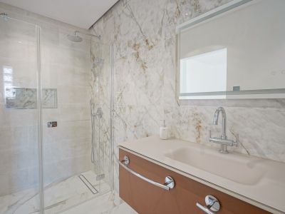Salle de bains attenante