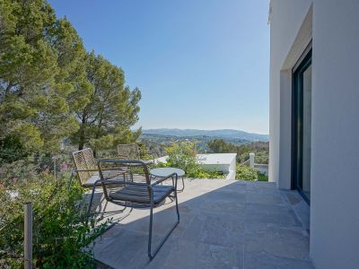 Terrasse avec vue sur la campagne
