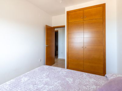 Chambre avec placard intégré