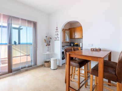 Salle à manger avec accès terrasse