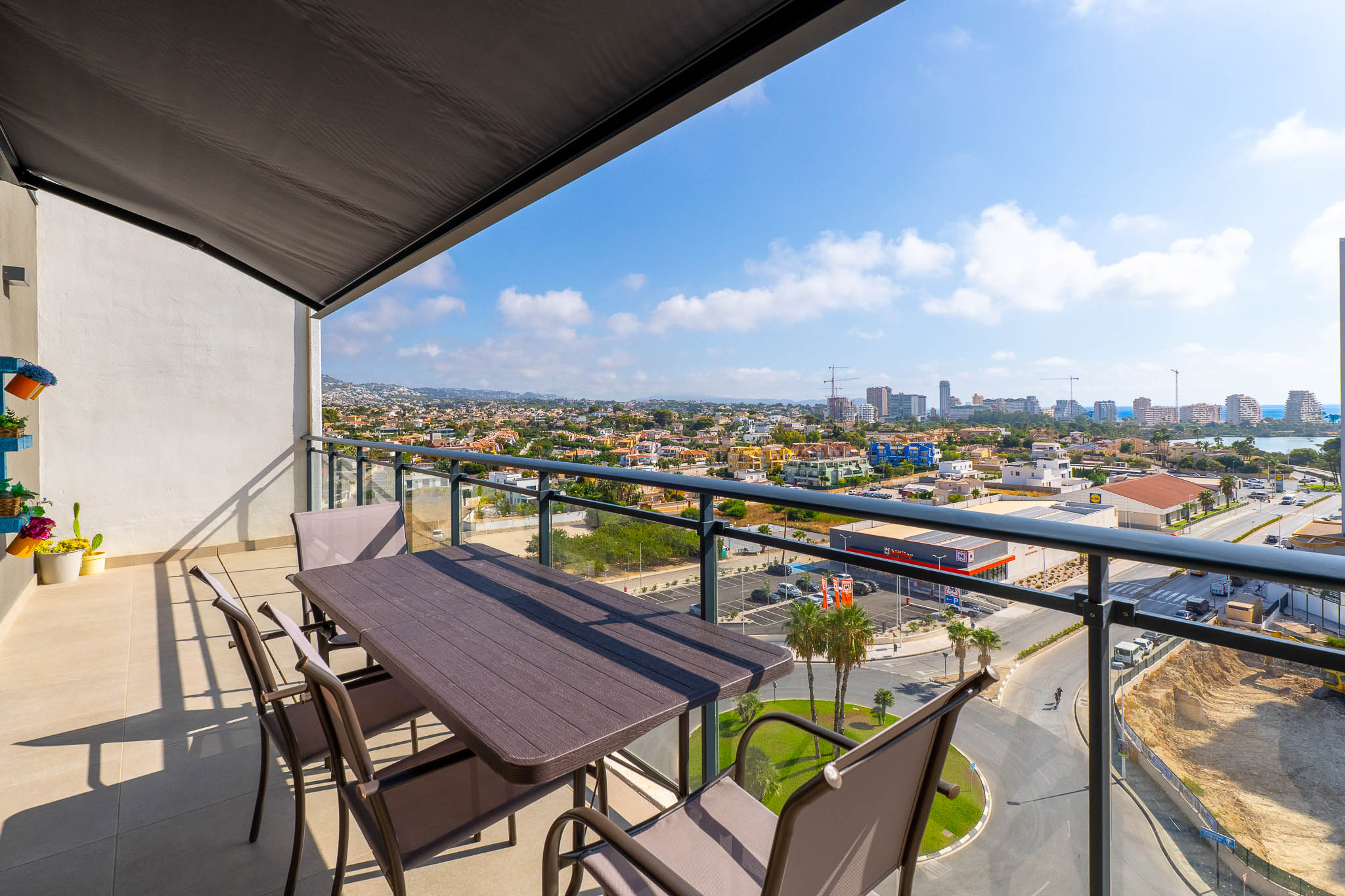 Appartement récent de 3 chambres à vendre à Calpe