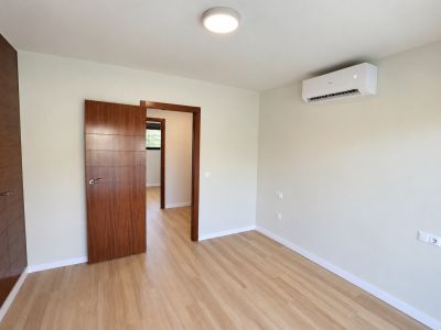 Chambre avec placard intégré
