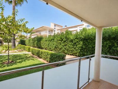Terrasse avec vue sur le jardin