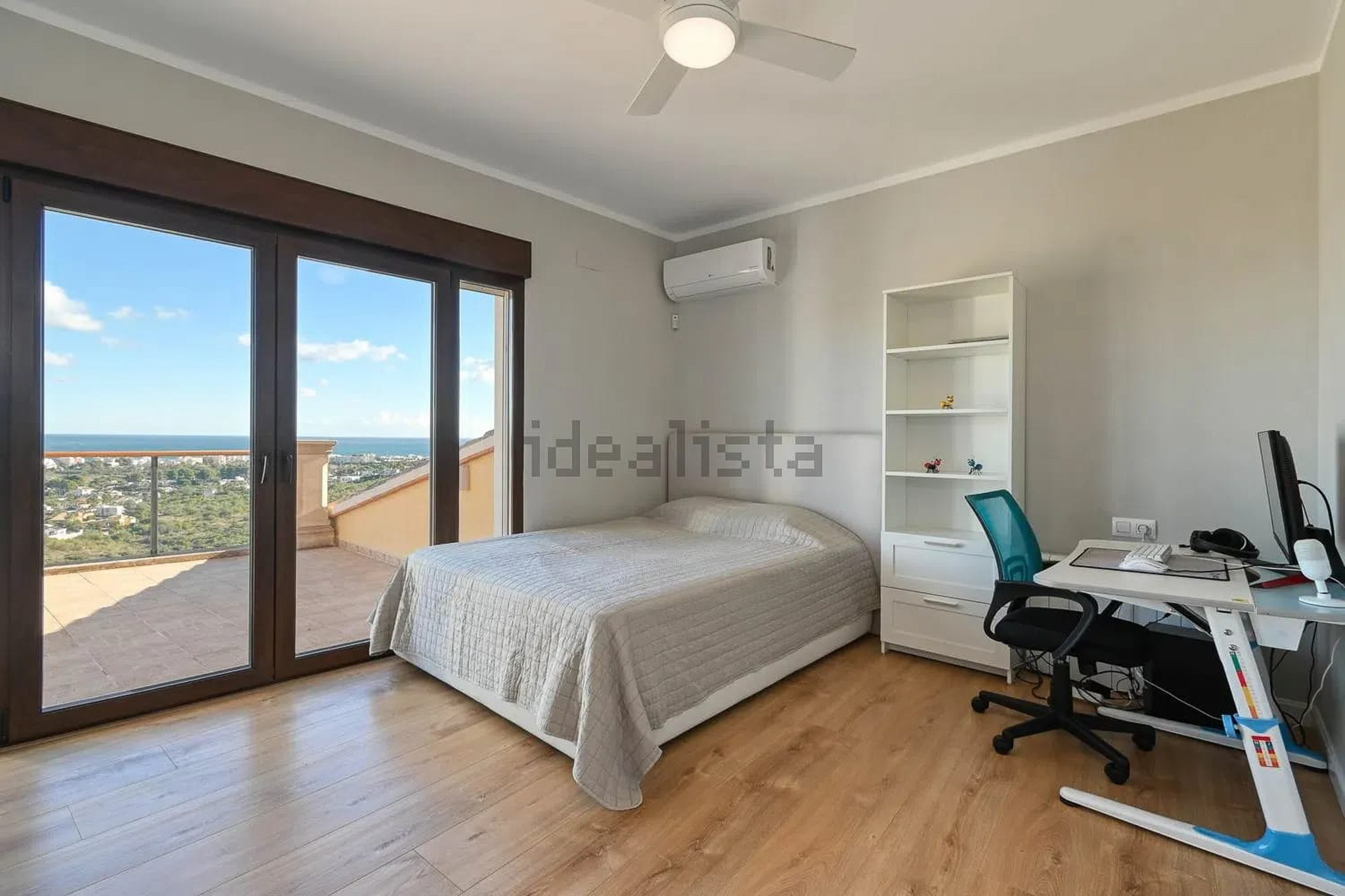 Chambre avec accès terrasse