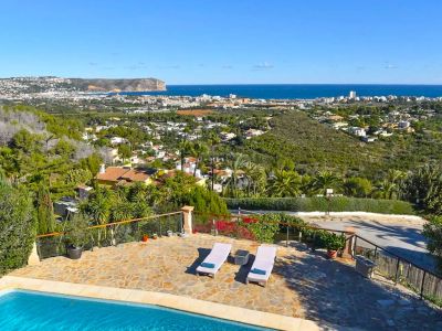 Terrasse avec vue sur la mer