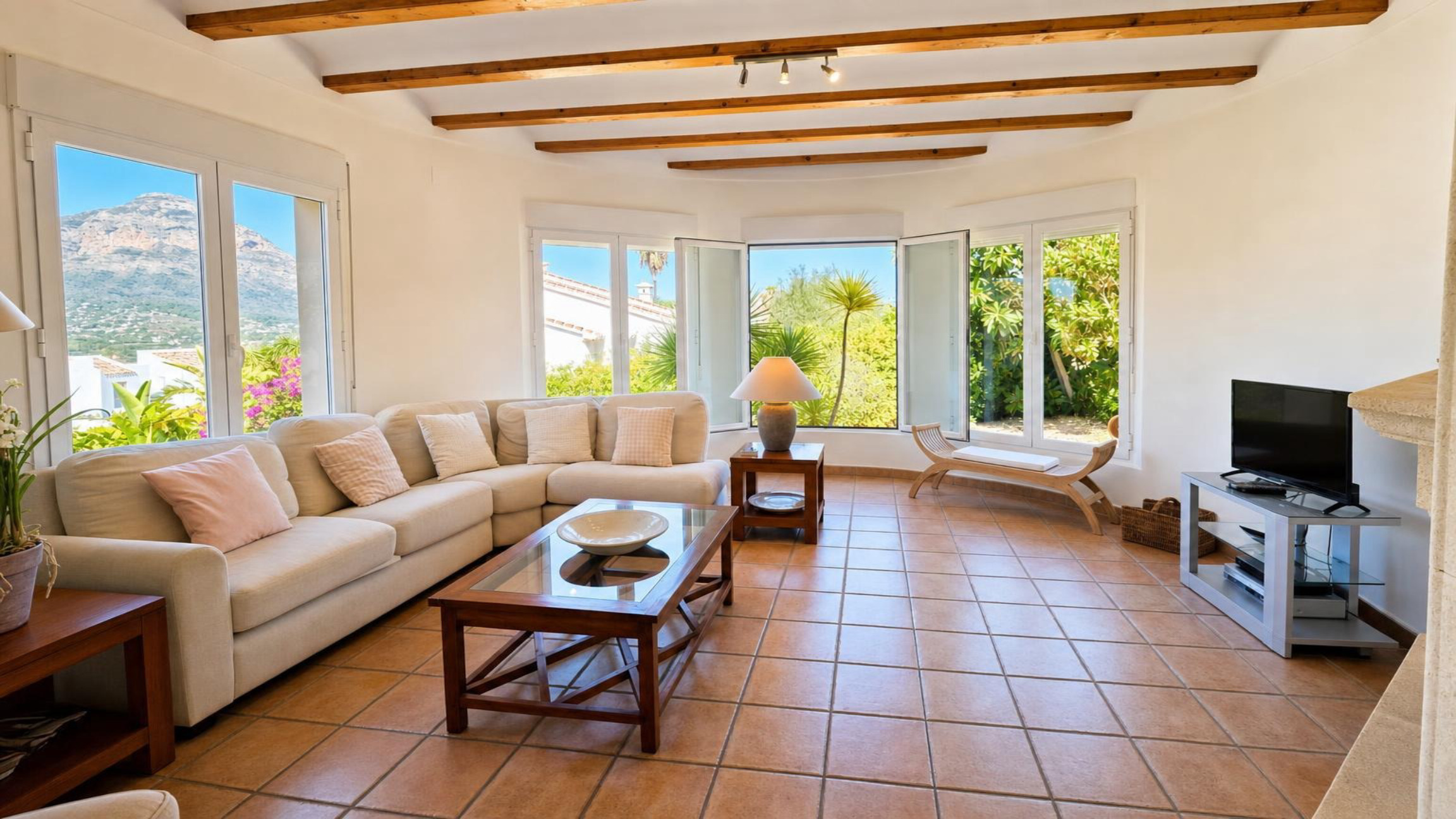 Villa avec vues panoramiques sur le Montgo en vente à Javea
