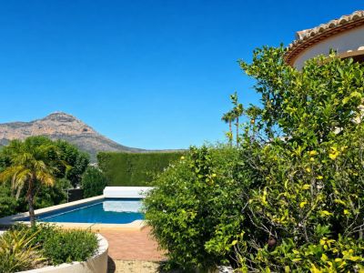 Villa avec vues panoramiques sur le Montgo en vente à Javea