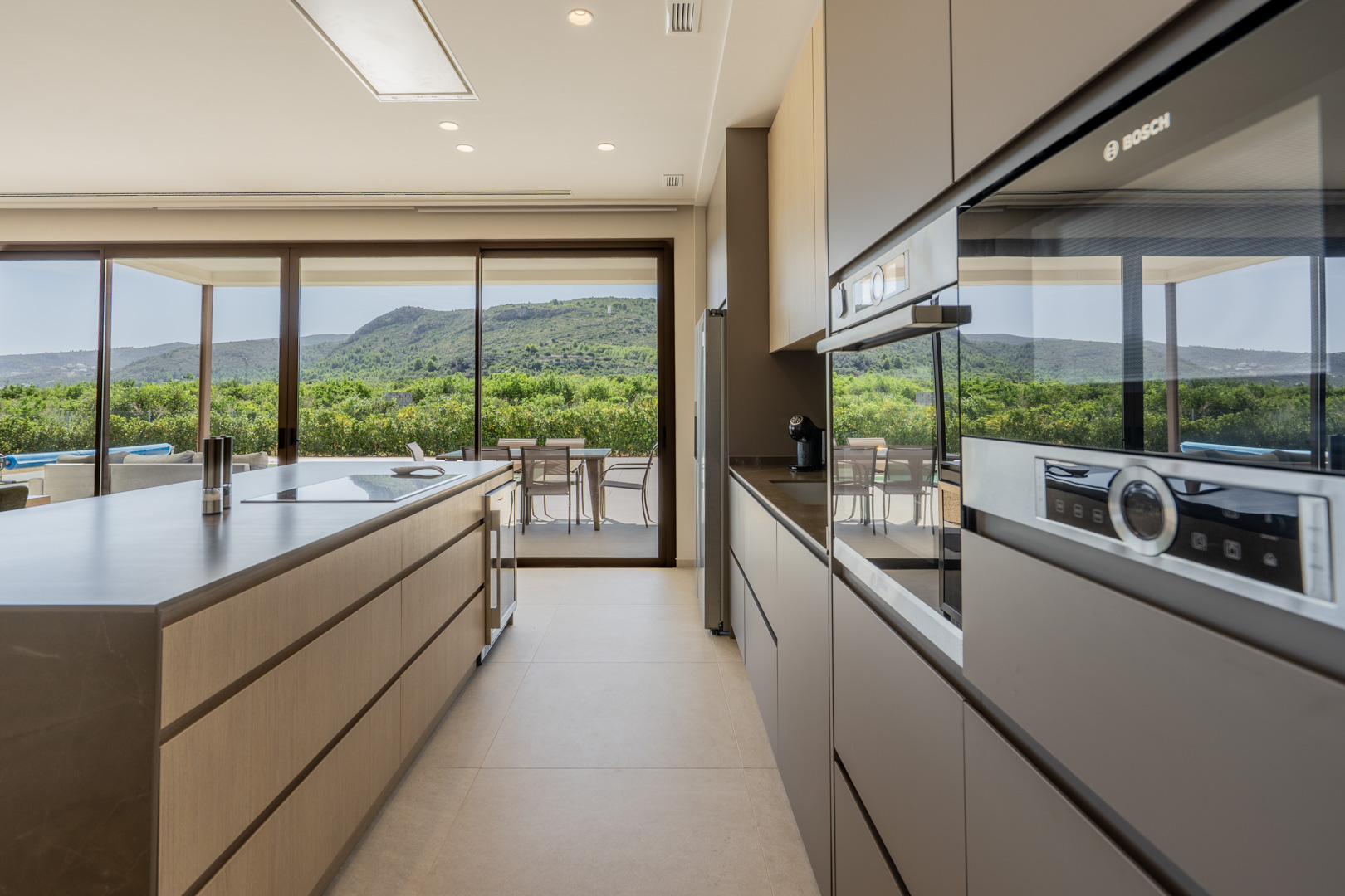 Cuisine avec vue sur les montagnes