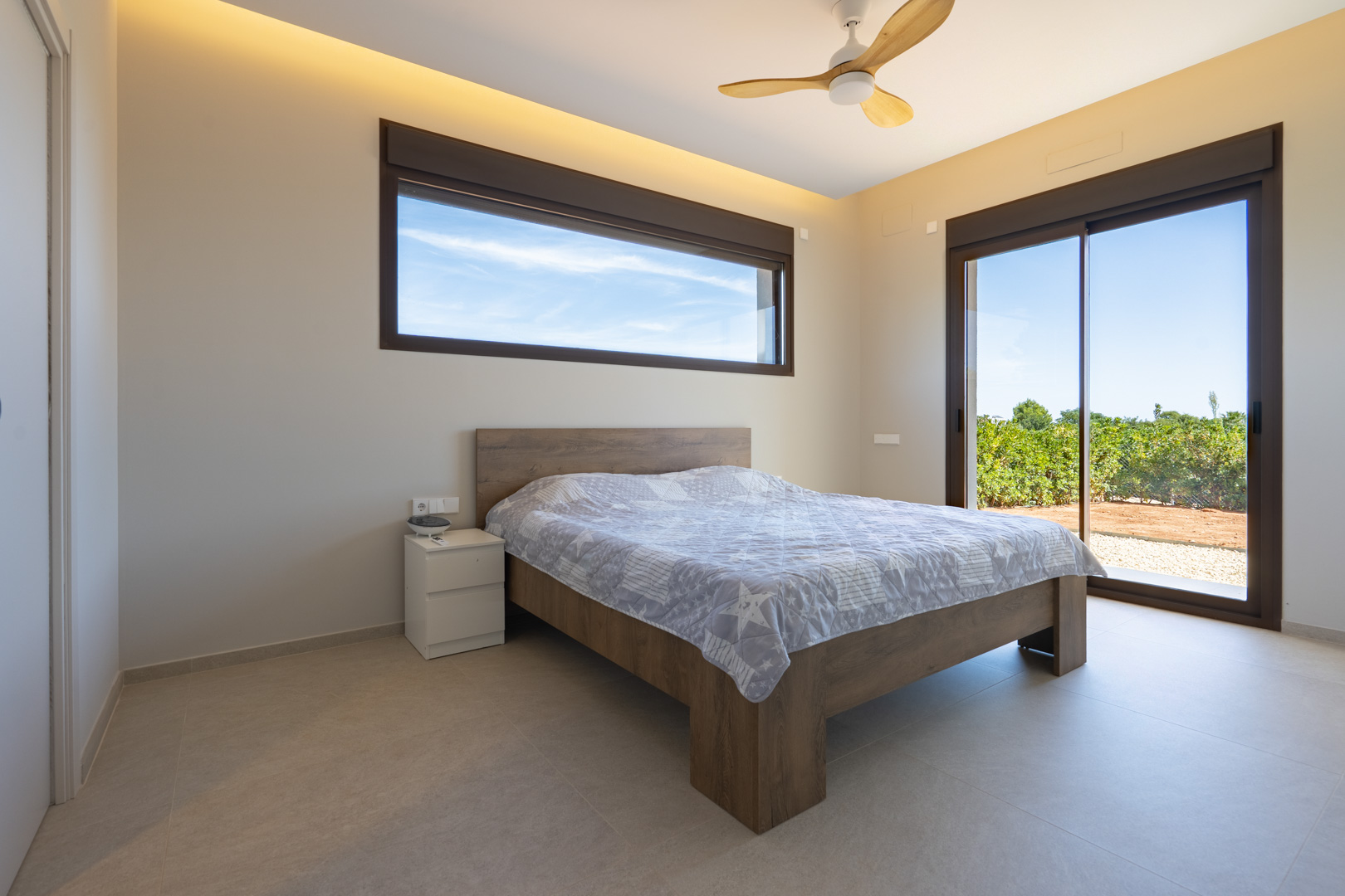 Chambre avec accès au jardin