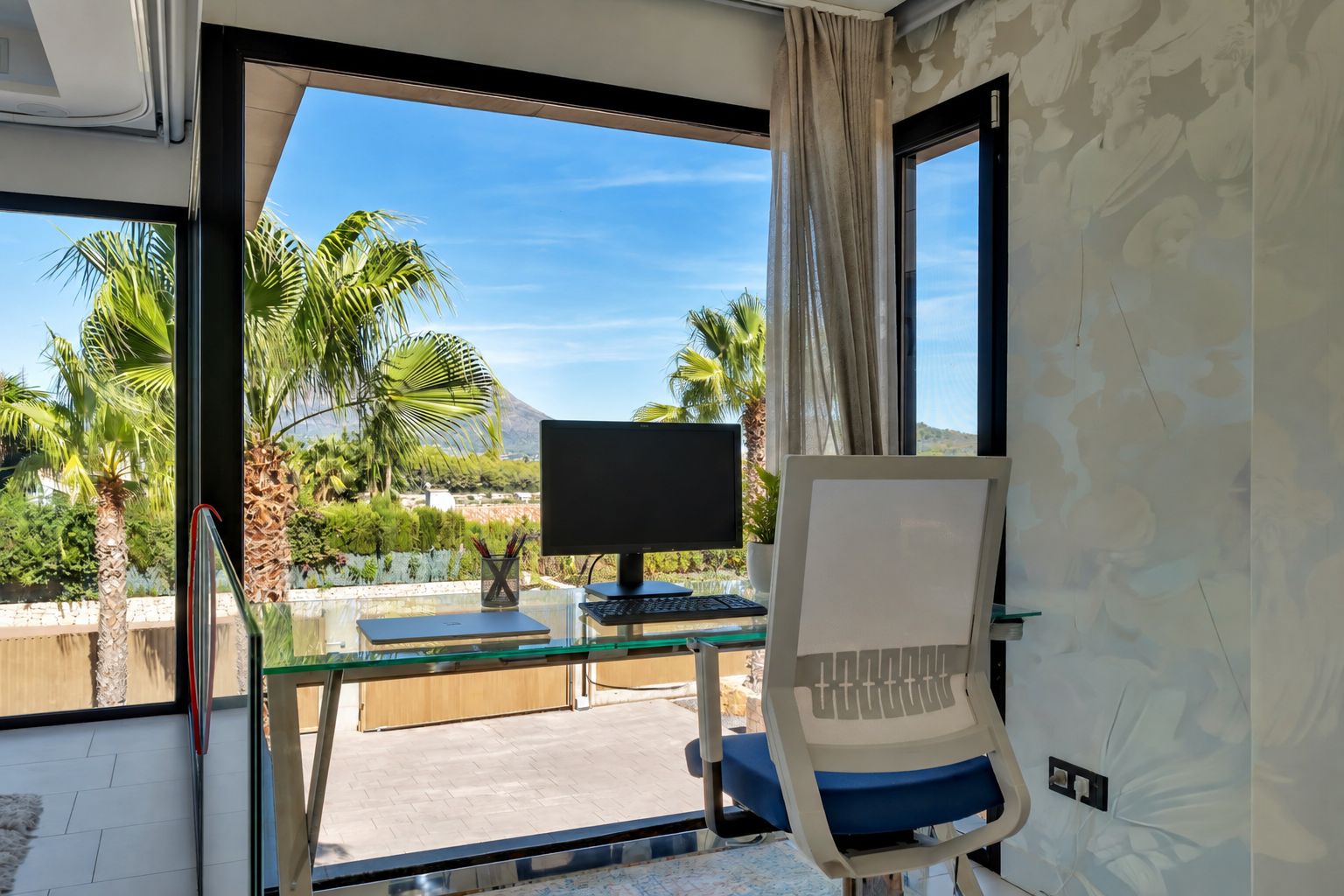 Espace bureau avec vue