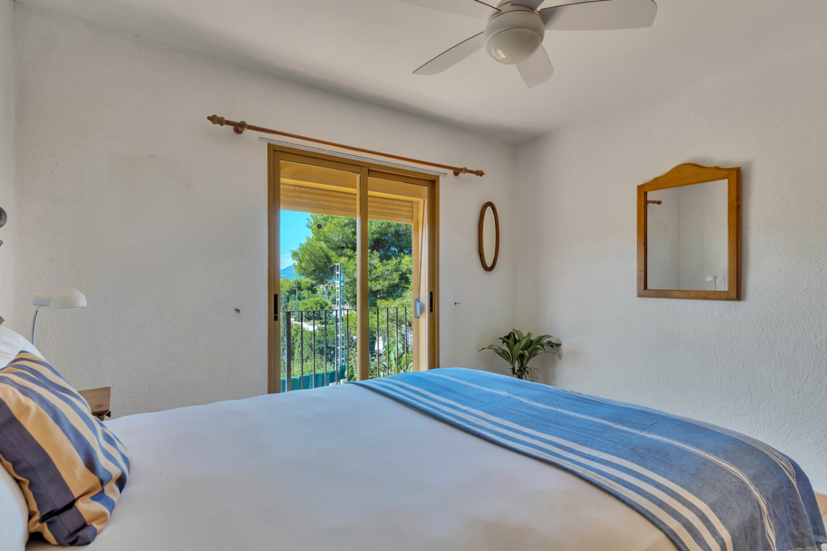 Chambre avec accès extérieur