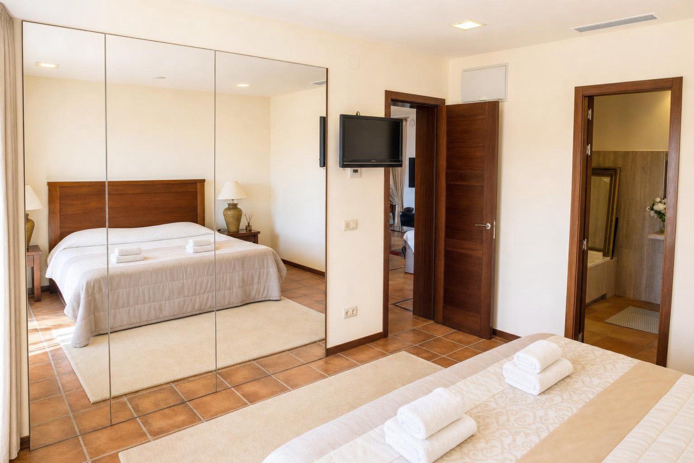 Élégante villa à vendre à Jávea, au pied du Montgó, avec vues spectaculaires