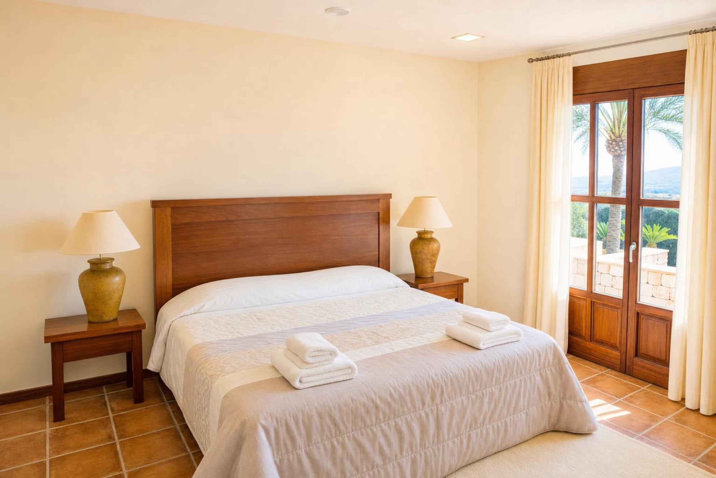 Élégante villa à vendre à Jávea, au pied du Montgó, avec vues spectaculaires