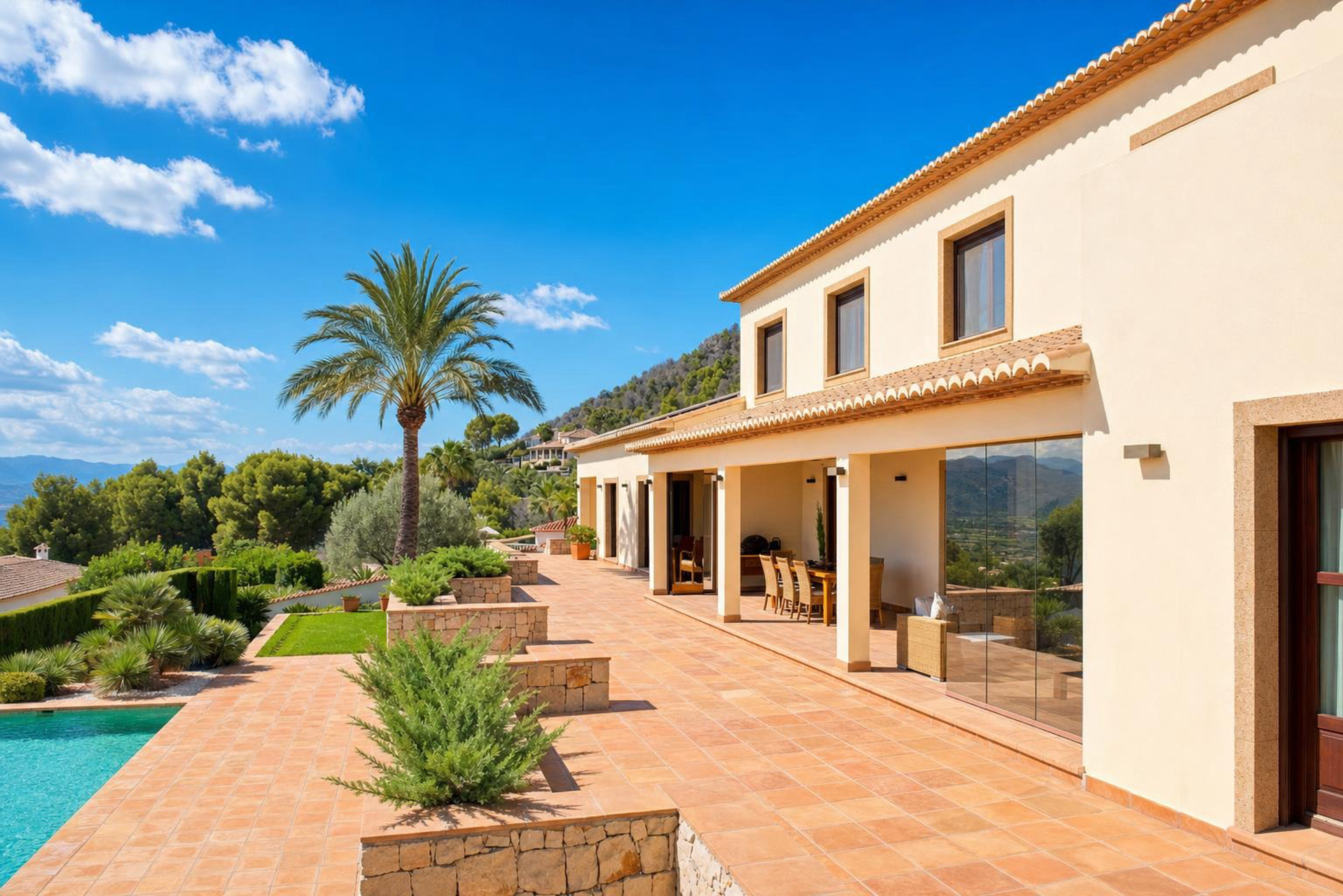 Élégante villa à vendre à Jávea, au pied du Montgó, avec vues spectaculaires