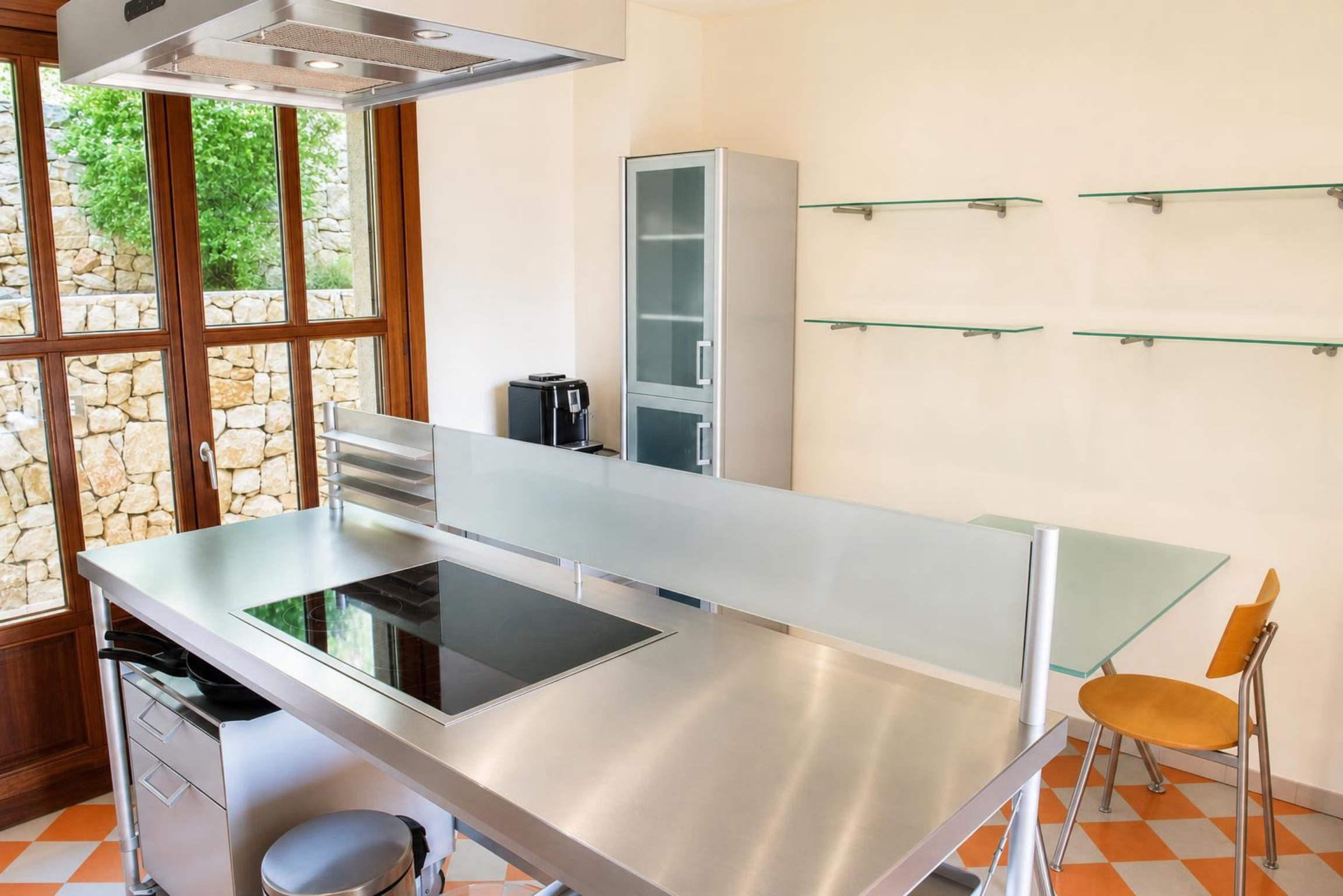 Élégante villa à vendre à Jávea, au pied du Montgó, avec vues spectaculaires