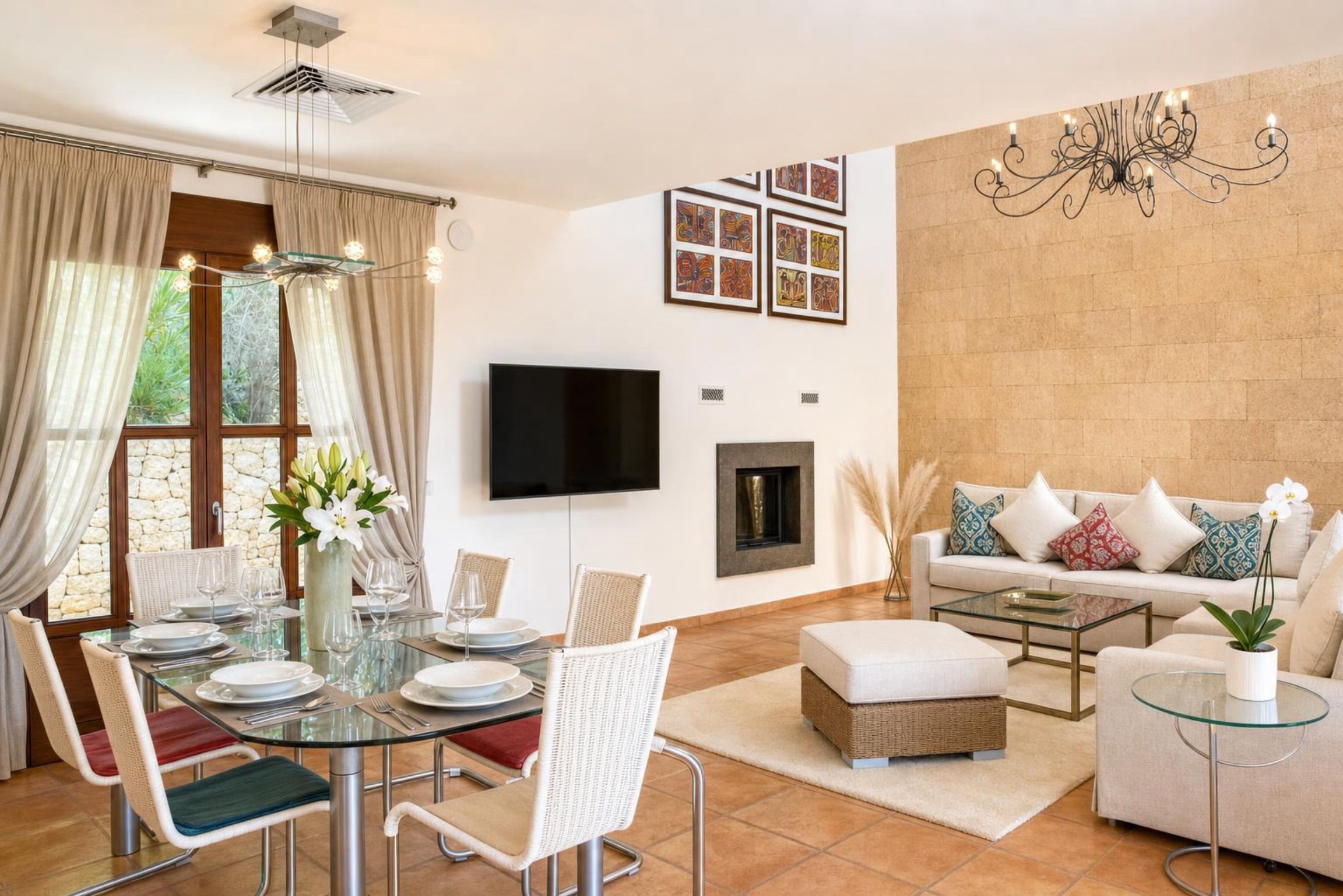 Élégante villa à vendre à Jávea, au pied du Montgó, avec vues spectaculaires