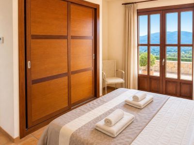 Élégante villa à vendre à Jávea, au pied du Montgó, avec vues spectaculaires