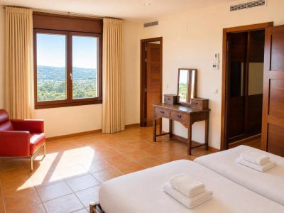 Élégante villa à vendre à Jávea, au pied du Montgó, avec vues spectaculaires