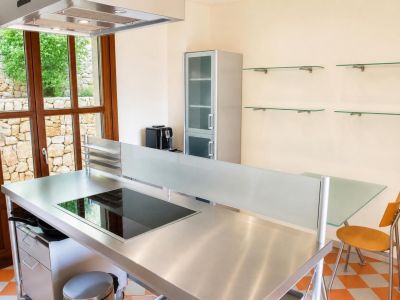 Élégante villa à vendre à Jávea, au pied du Montgó, avec vues spectaculaires