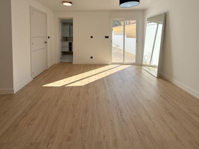 Chambre avec accès à la terrasse