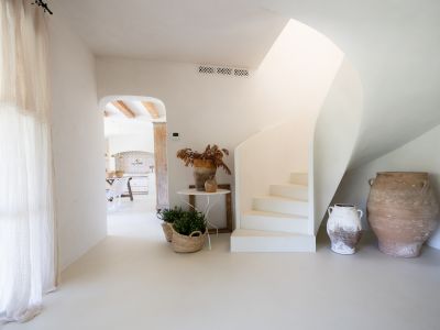 Hall d'entrée avec escalier
