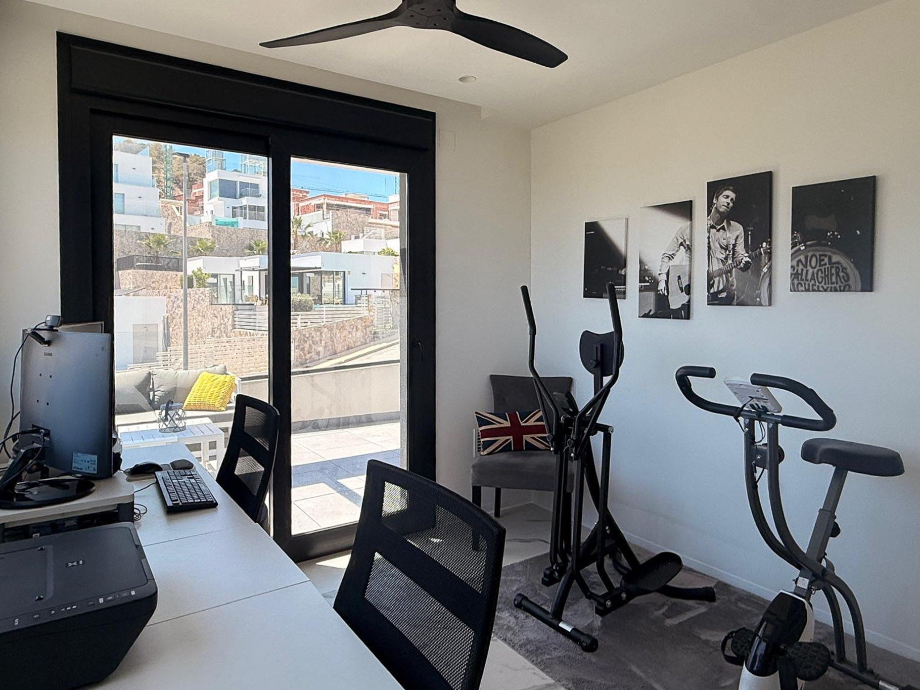 Bureau et salle de sport