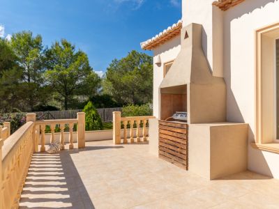 Terrasse avec barbecue