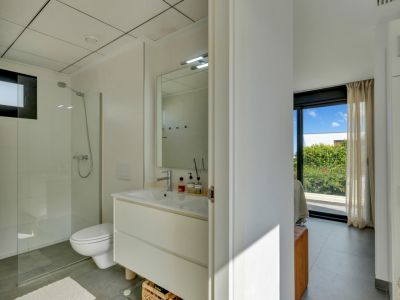 Salle de bains attenante