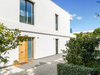Entrée extérieure de la villa