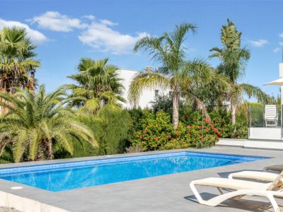 Piscine et jardin