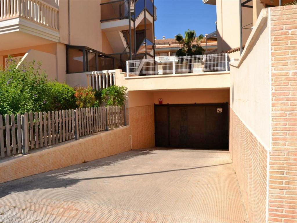 Entrée du garage souterrain