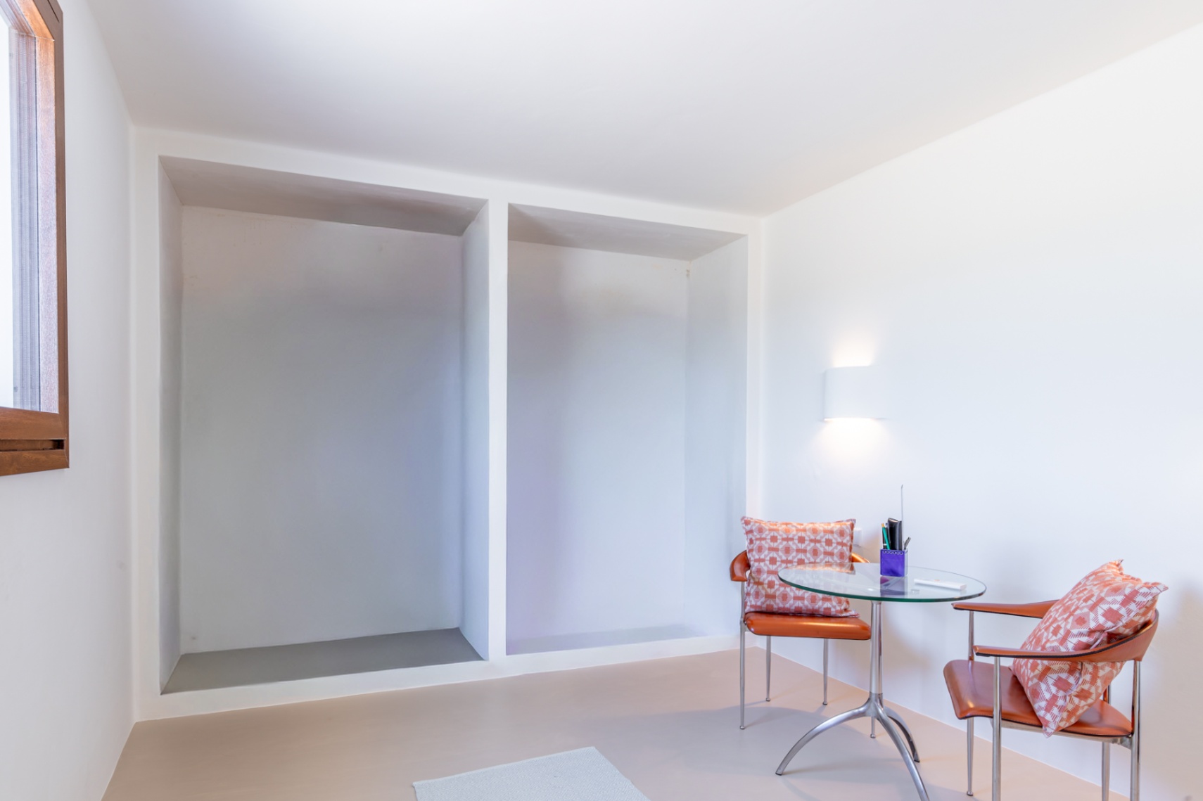 Chambre avec placards intégrés