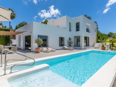 Piscine et terrasse