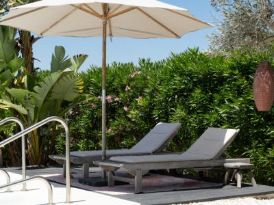 Terrasse de la piscine