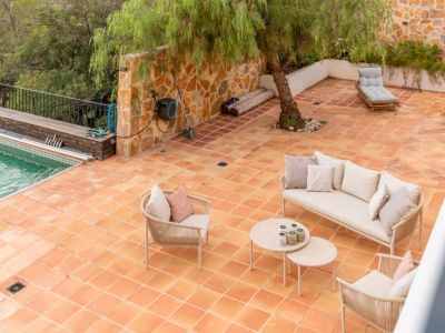 Terrasse de la piscine