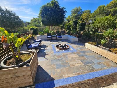 Terrasse avec braséro