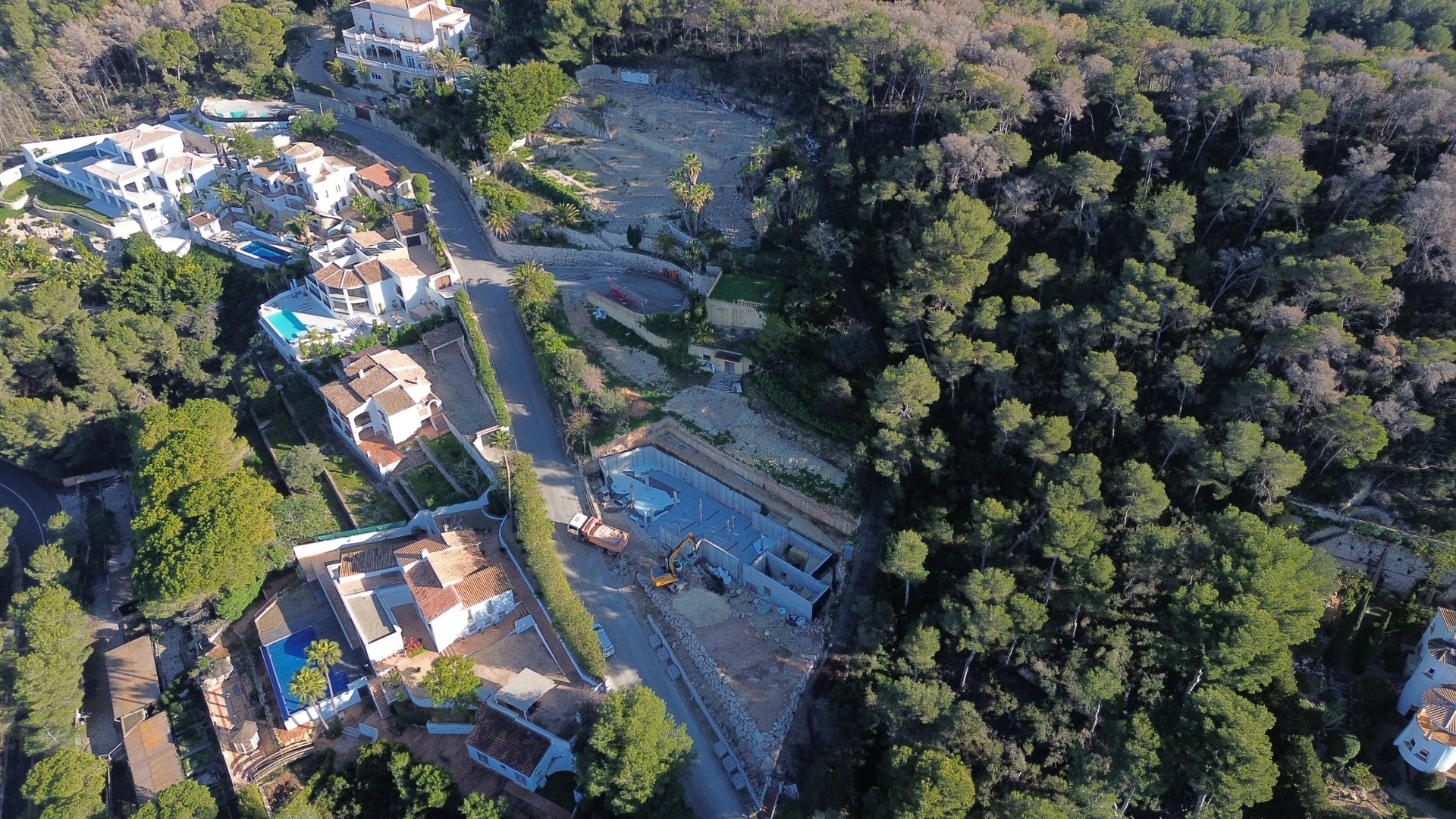 Vue aérienne du terrain en construction