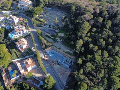 Vue aérienne du terrain en construction