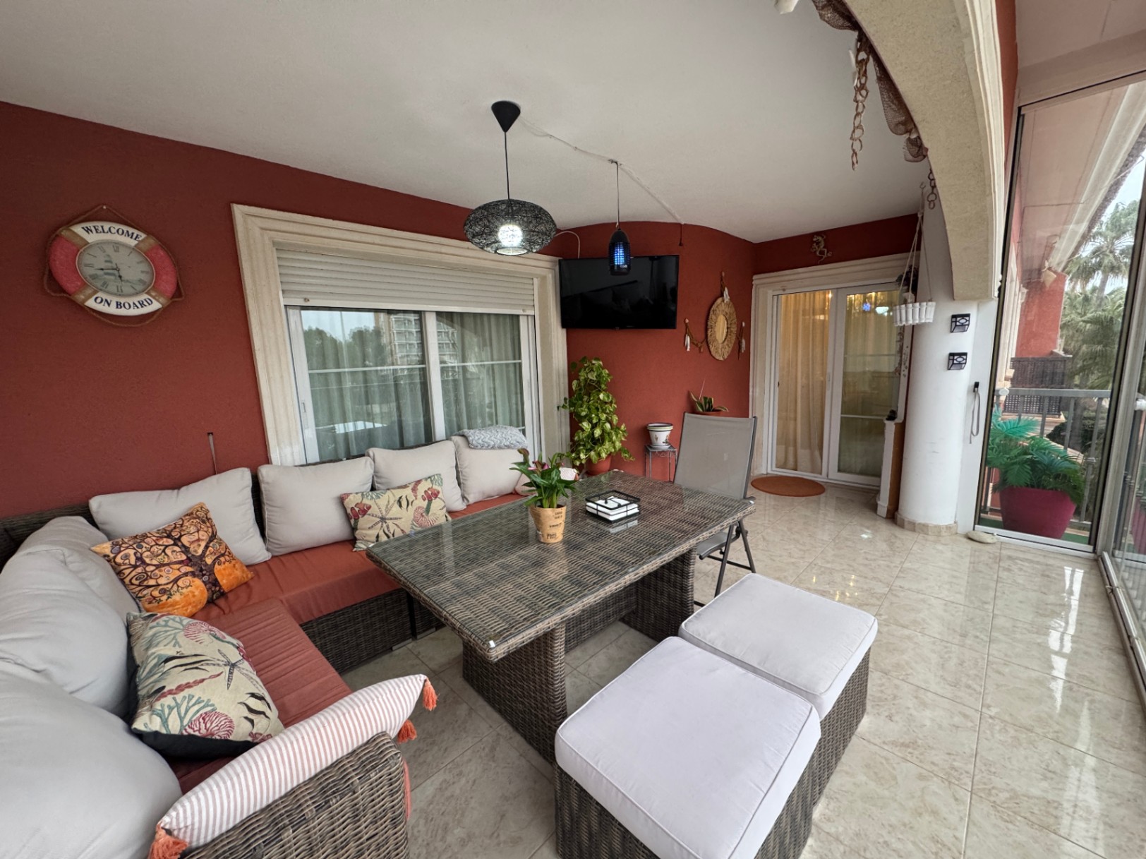 Duplex à Dénia avec grande terrasse et piscine communautaire