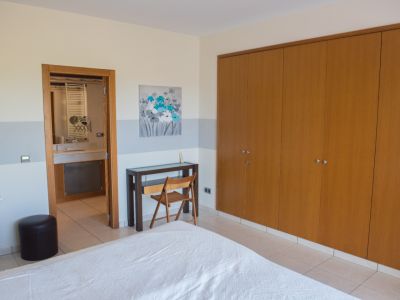 Chambre avec salle de bain