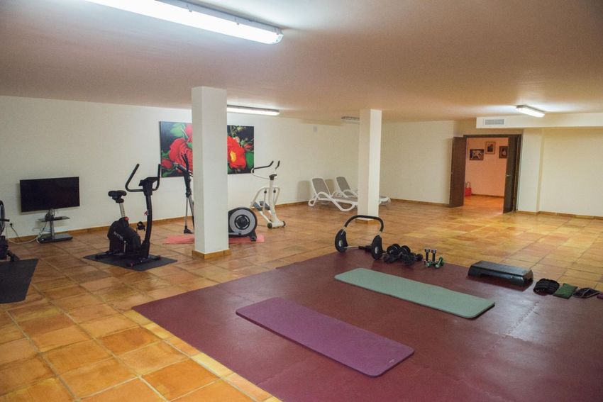 Salle de sport au sous-sol