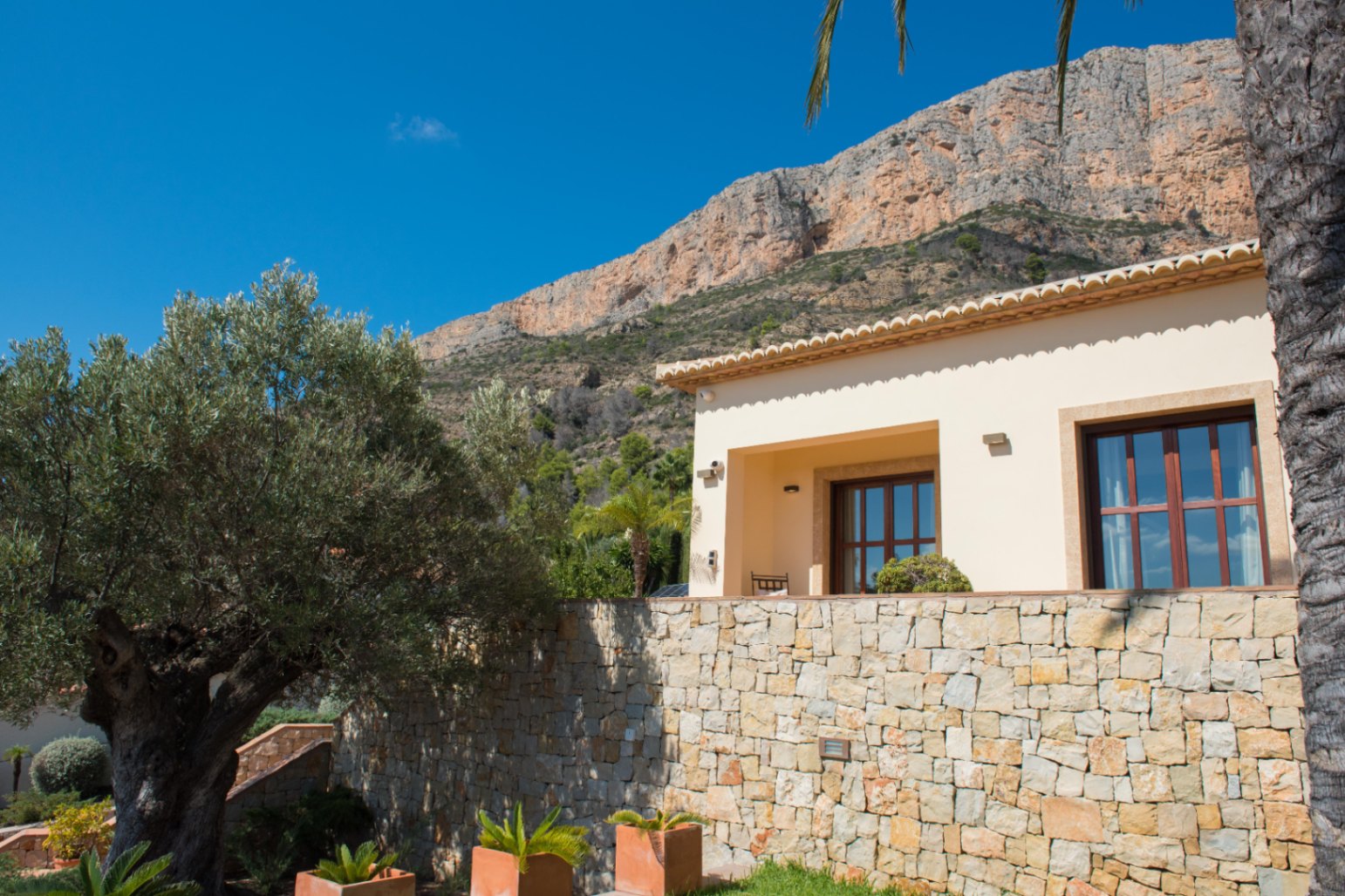 Chalet de luxe au pied du Montgó à Jávea avec vues panoramiques