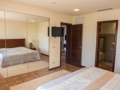 Chambre avec salle de bains